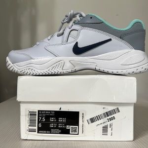 Women’s Air Max 720